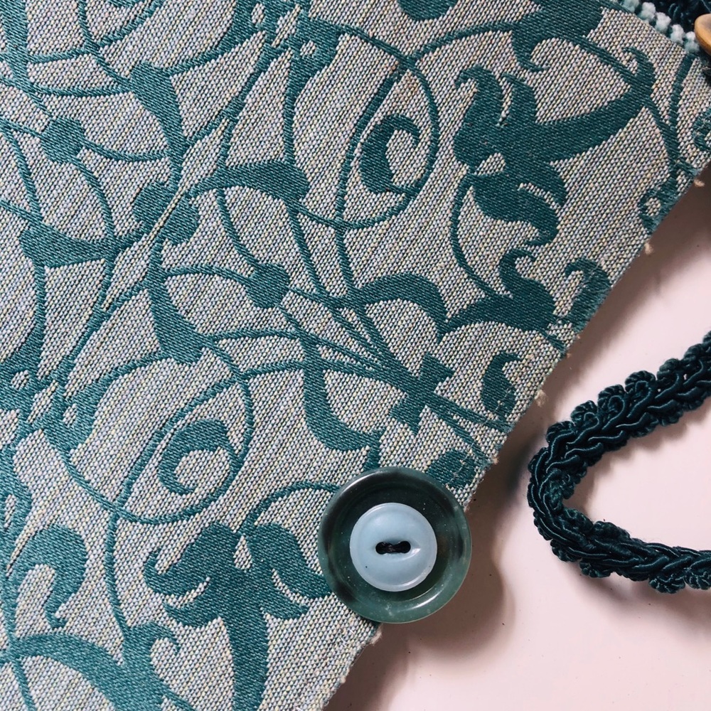 Cross Shoulder Canvas Bag - Picture 2 of 5
